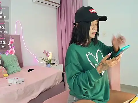 Luna_lexy04's cam snapshot