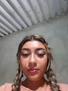 Sweed-virgin-pussy live sex cam