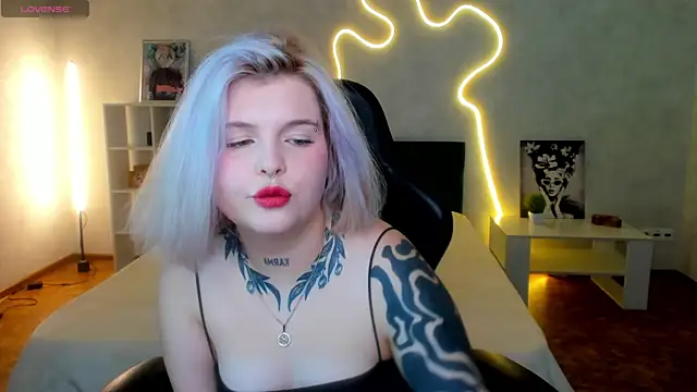 shadow__purrr's cam snapshot