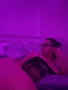 ThatBratCartier's cam snapshot