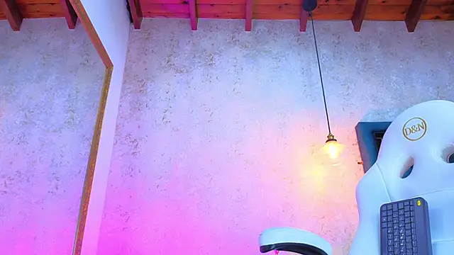 AlessiaLondon's cam snapshot