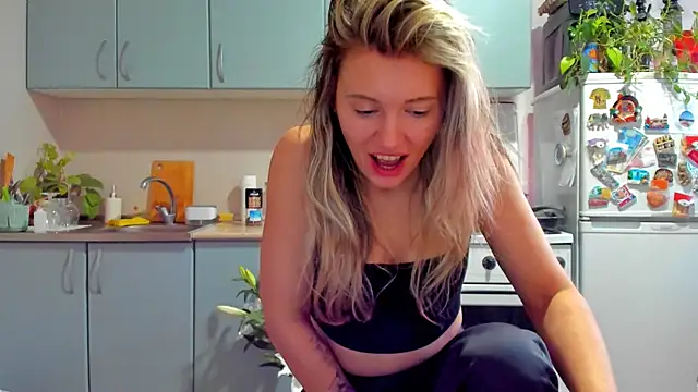 foxy_blond's cam snapshot