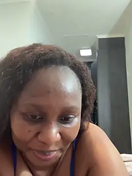 Bootyliciouse21X's cam snapshot