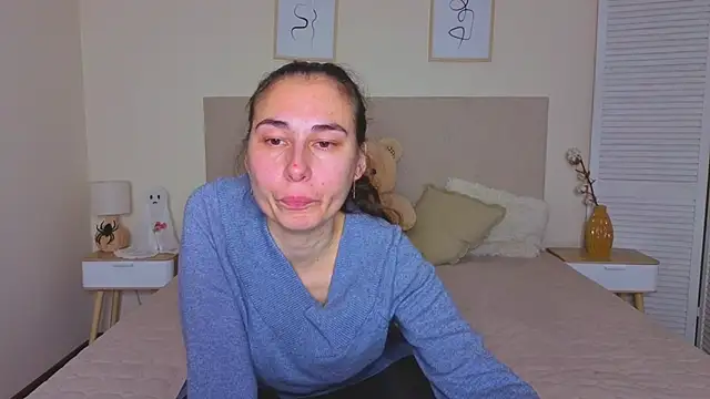 Olivia_milf_'s cam snapshot