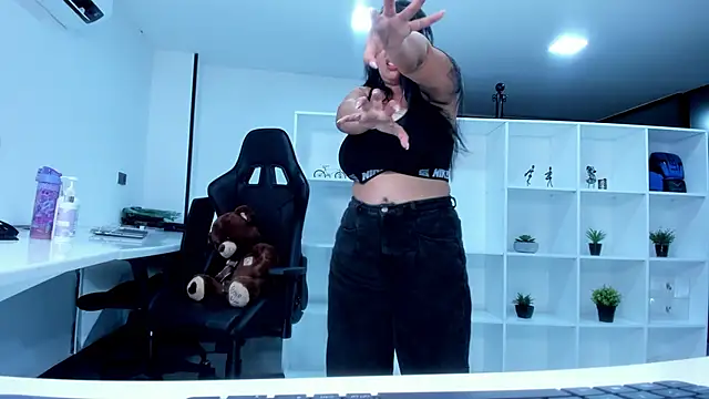 natural_bigboobs live sex cam