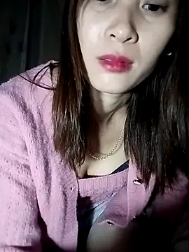 Em_xinh01's cam snapshot