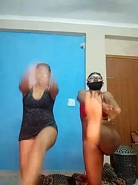 Sexy_dolls's cam snapshot