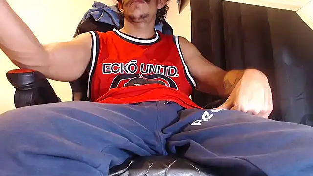 ErosFindomKing live sex cam