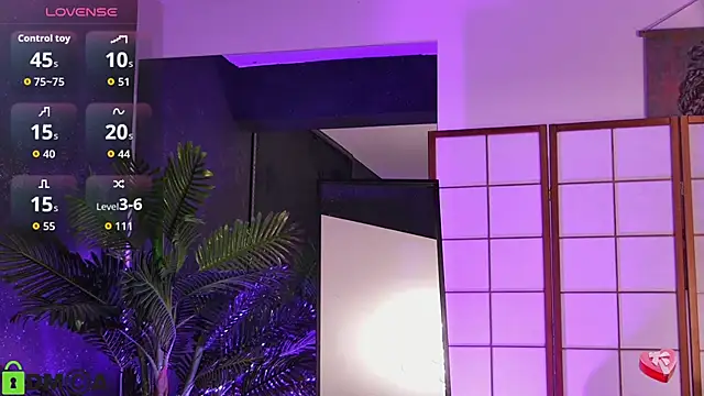 OliviaHawn live sex cam