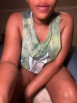 WaterMommy live sex cam