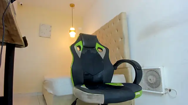 Darkknightx01 live sex cam