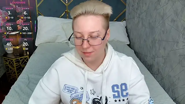 AlexandraGreen live sex cam