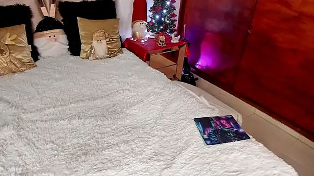 Nikole66_ live sex cam