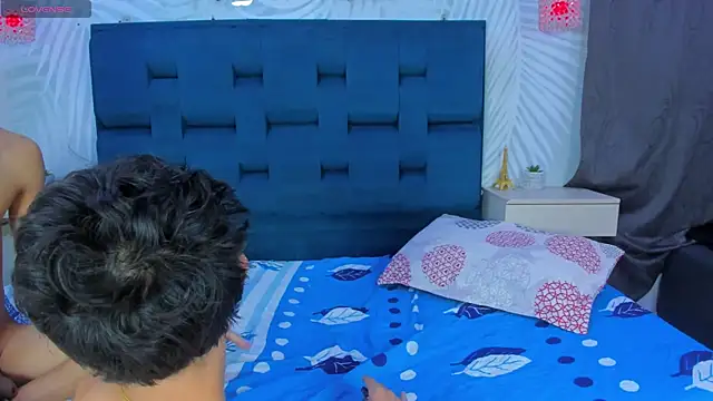 Youngs_Wild live sex cam