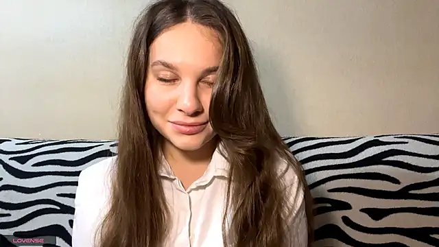 Luna_Blossom live sex cam