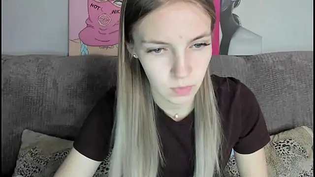 HitGyrl live sex cam