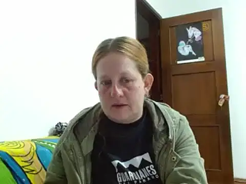 ViioletaMora live sex cam