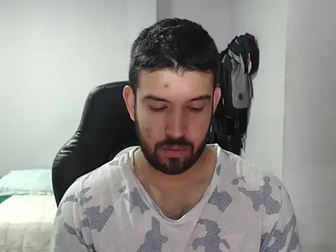 Axel11113 live sex cam