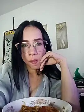 YaraDuartee live sex cam