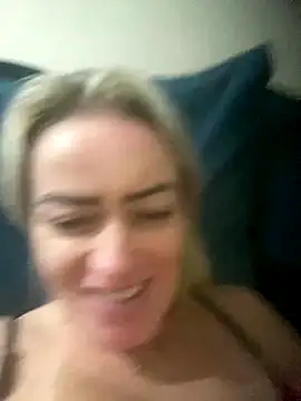 Alerquinasc live sex cam