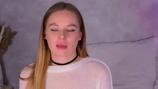 BeatriceEsmont live sex cam