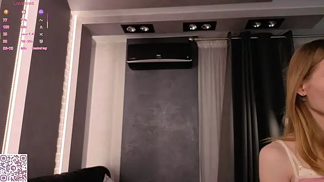 ElvinaRose live sex cam