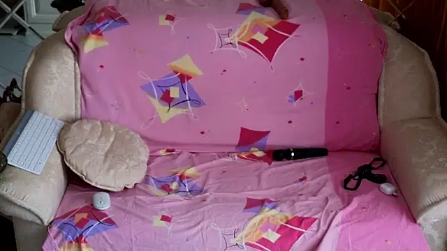 Alyonushkadarling live sex cam