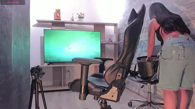 LunaBaker-1 live sex cam