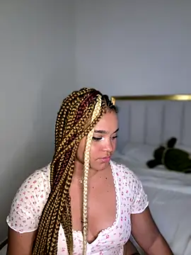 Lucy_wilson5's cam snapshot