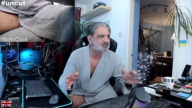 OnlineBossUK live sex cam