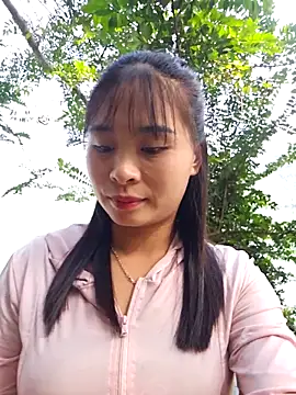 Squirrel-Pear's cam snapshot