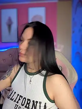 Megaan__More's cam snapshot