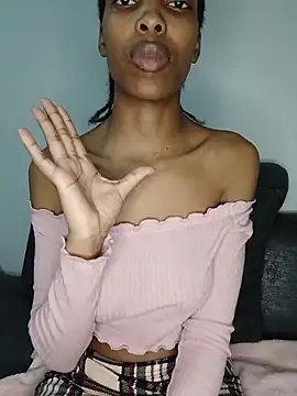 MsParisSmith's cam snapshot