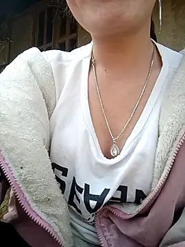 nangmo's cam snapshot