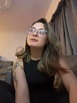 Lilaa2305's cam snapshot