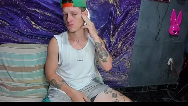 Zara_cum69's cam snapshot