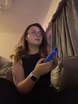 Lilaa2305's cam snapshot