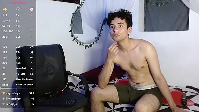 Luna-Naughty's cam snapshot