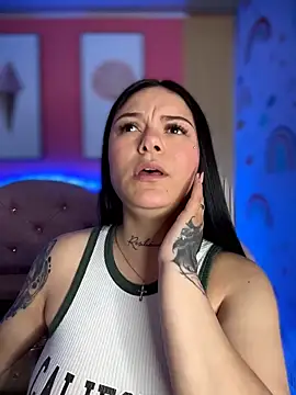 Megaan__More's cam snapshot