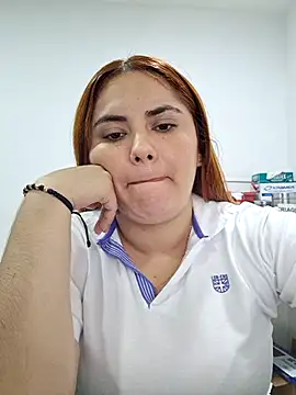 girl_redhead_bigtits's cam snapshot