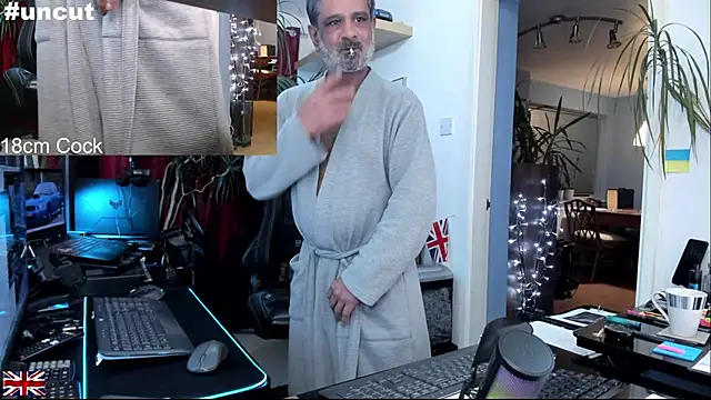 OnlineBossUK live sex cam