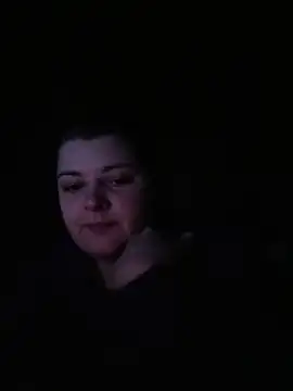 PrettyPleaseMe's web cam