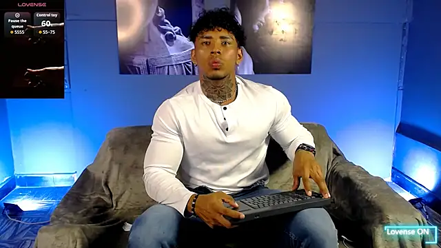 bradley_smith live sex cam