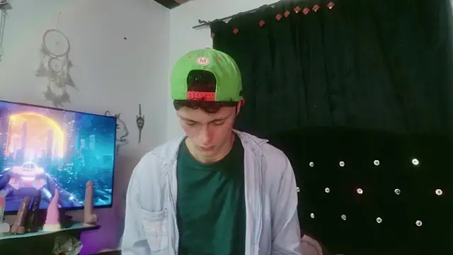 Tyler_cat live sex cam