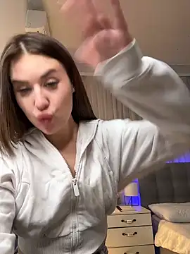 Milkissss live sex cam