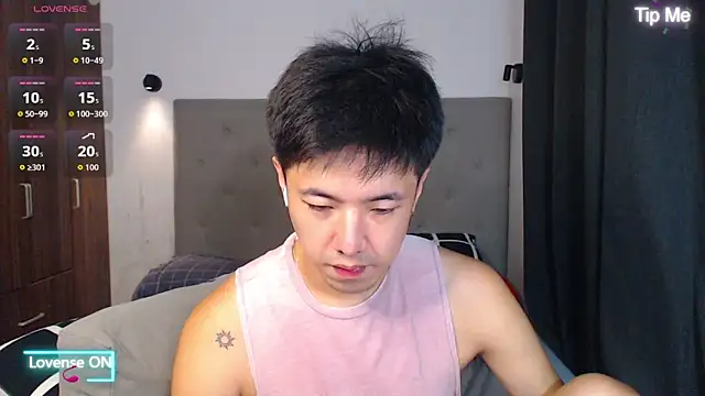 Addictiveboi live sex cam