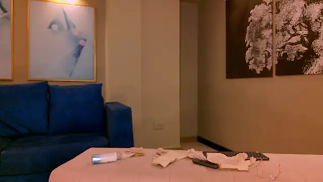 AgathaKondo_ live sex cam