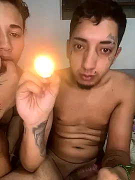 CasalMaldoso01's cam snapshot