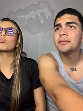 Sharlotte_Davin live sex cam