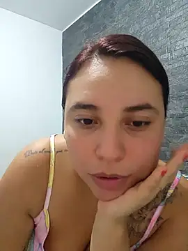 LizzRouse live sex cam